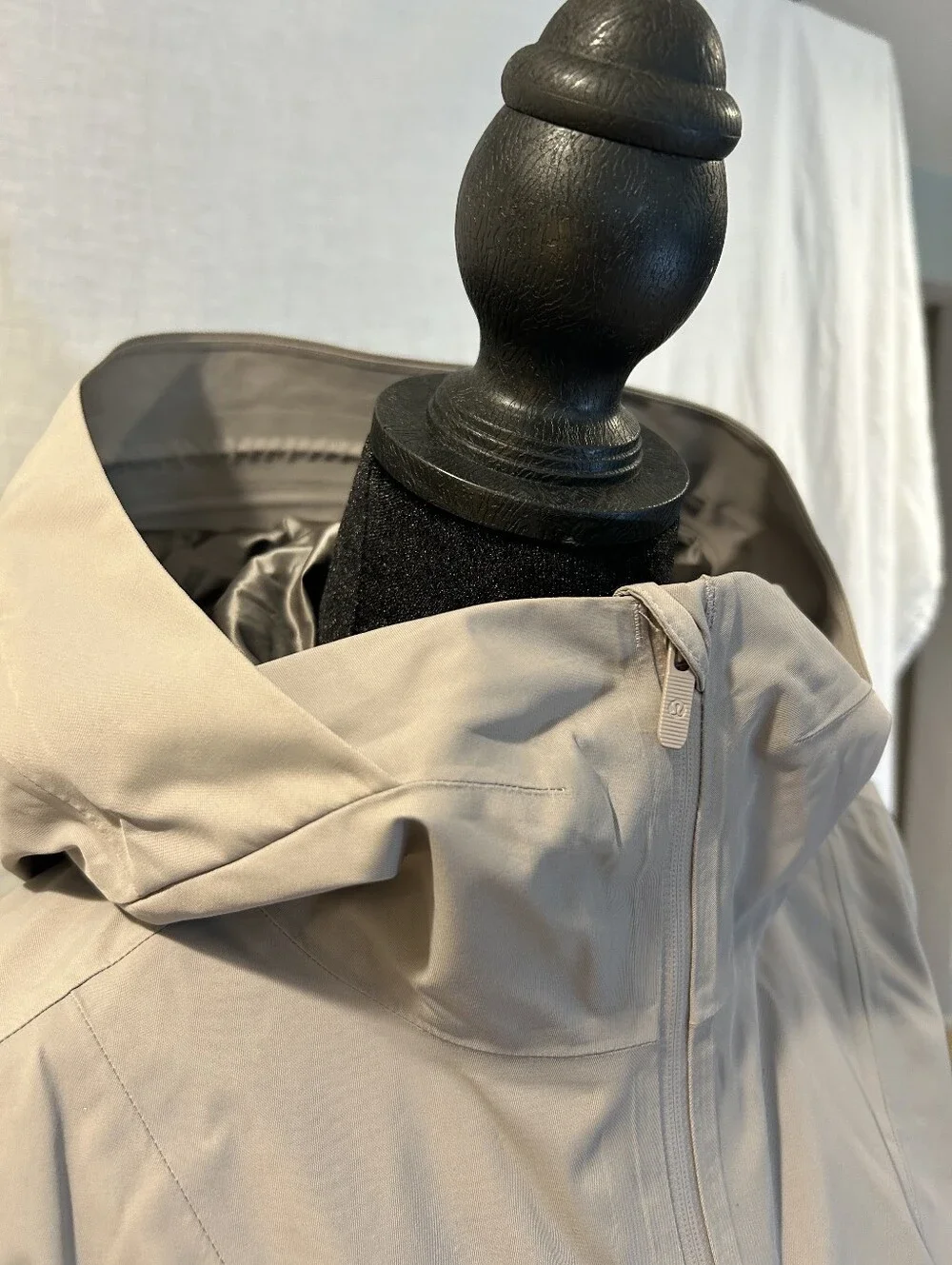 Lululemon Everyday Getaway jacket size 4